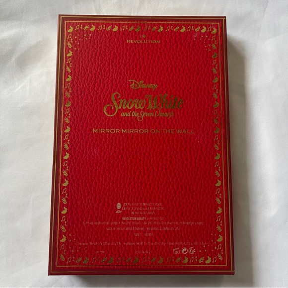 Revolution Beauty Disney Princess Snow White Palette - Picture 5 of 5